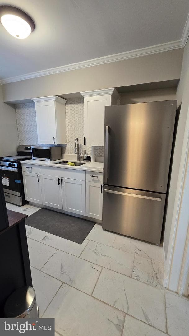 5020 Ready Avenue photo 8
