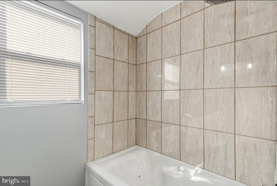 5102 Plymouth Road photo 18