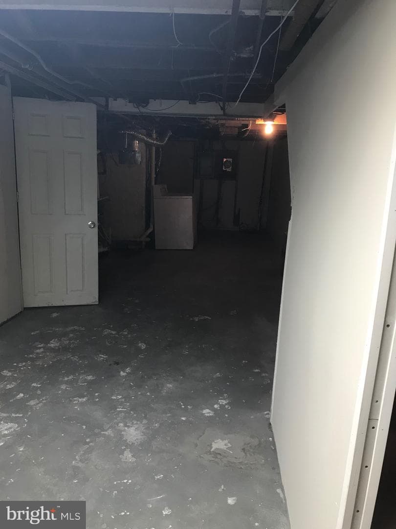 2453 Washington Boulevard photo 13