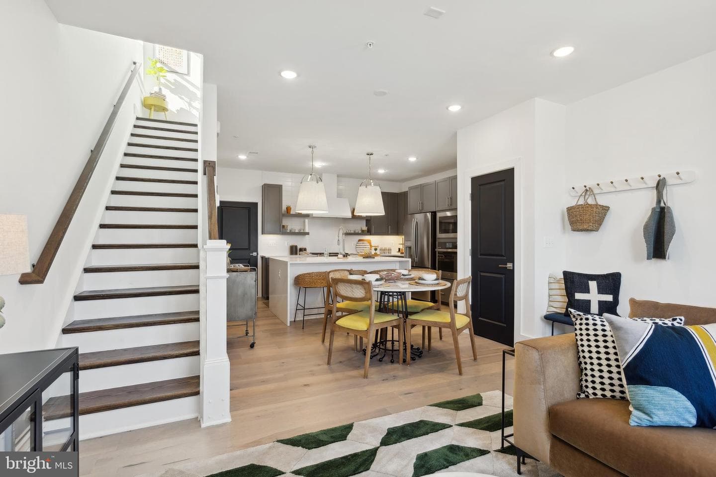 111a E Cromwell Street #1007 photo 8
