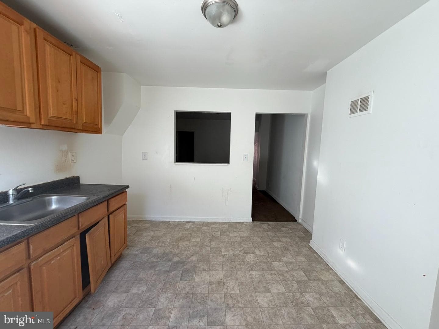 2434 Etting Street photo 10