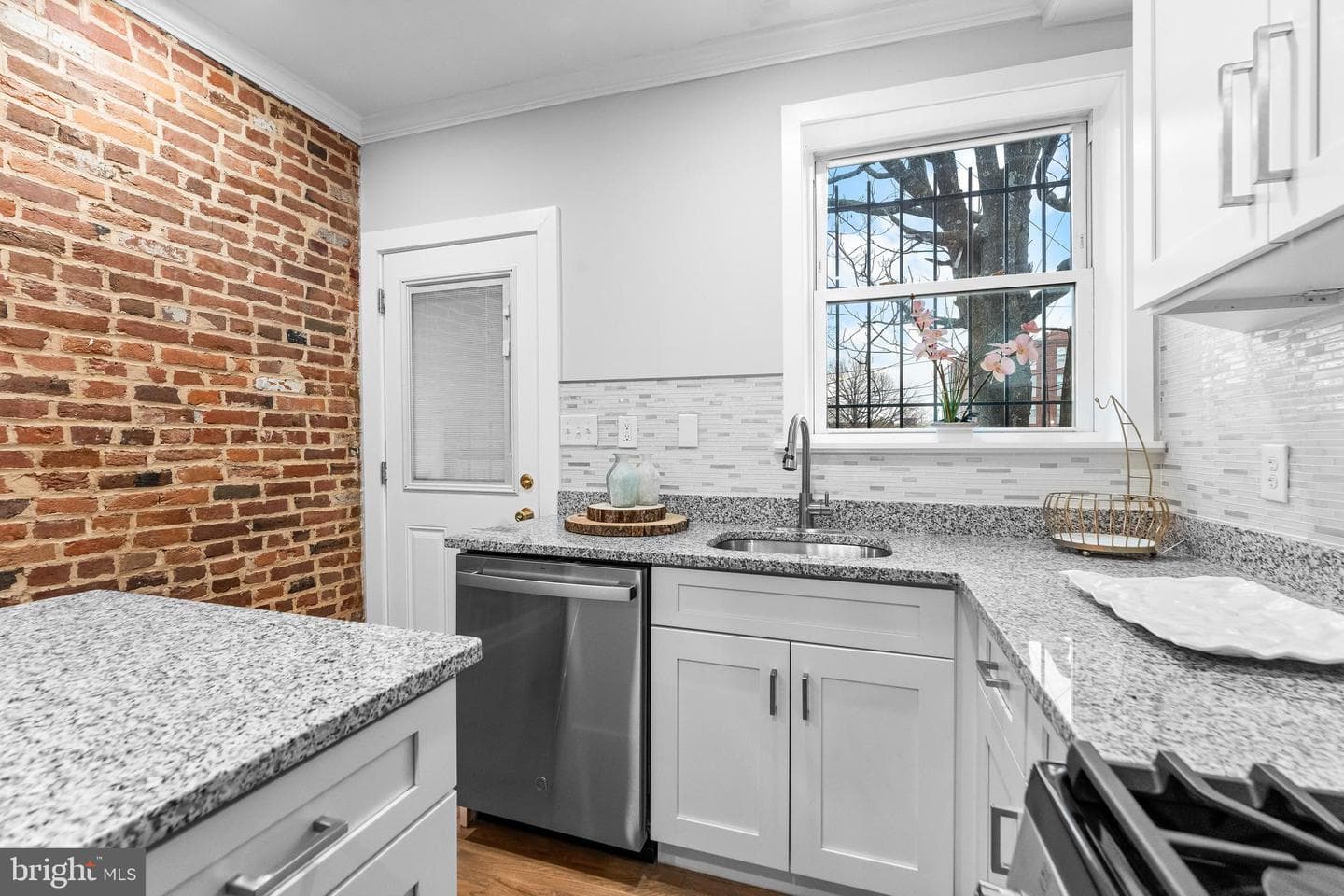 1003 W Fayette Street photo 28
