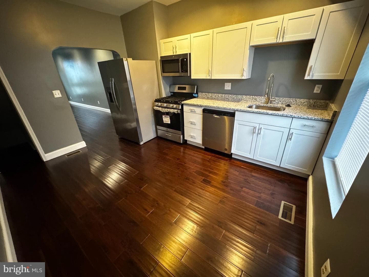 411 N Belnord Avenue photo 5