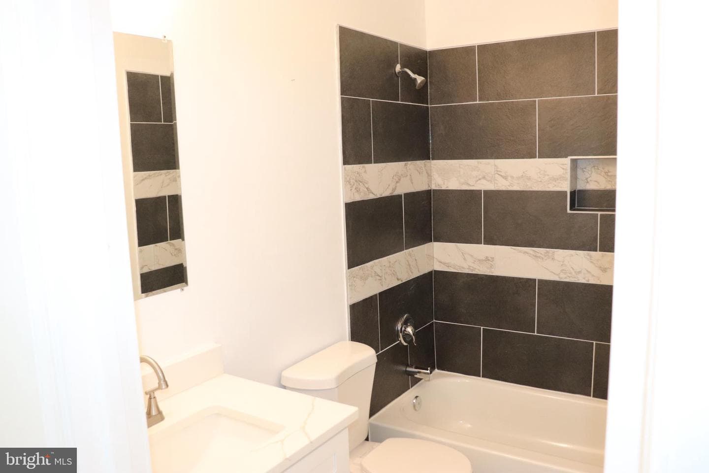 1707 Marshall Street photo 21