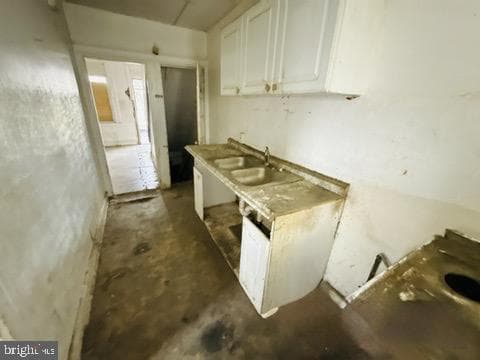 3401 Ravenwood Avenue photo 4