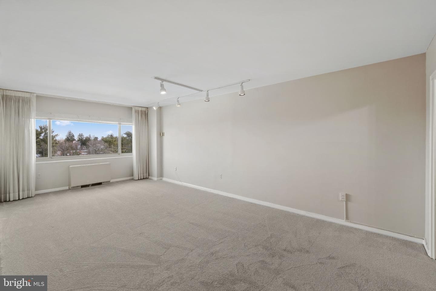 7121 Park Heights Avenue #603 photo 17