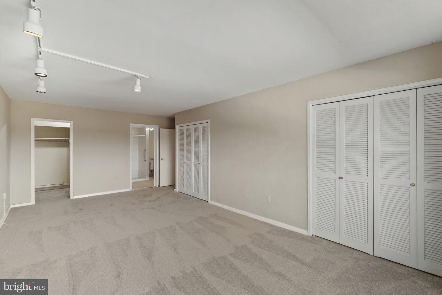 7121 Park Heights Avenue #603 photo 20