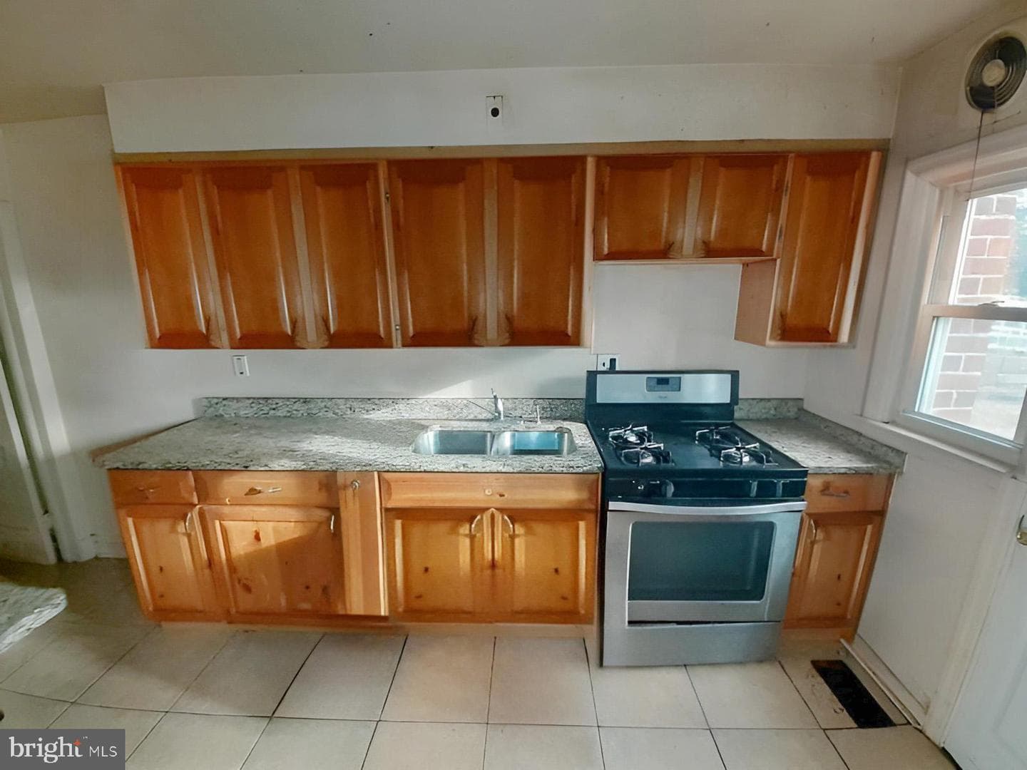 5619 Wesley Avenue photo 8