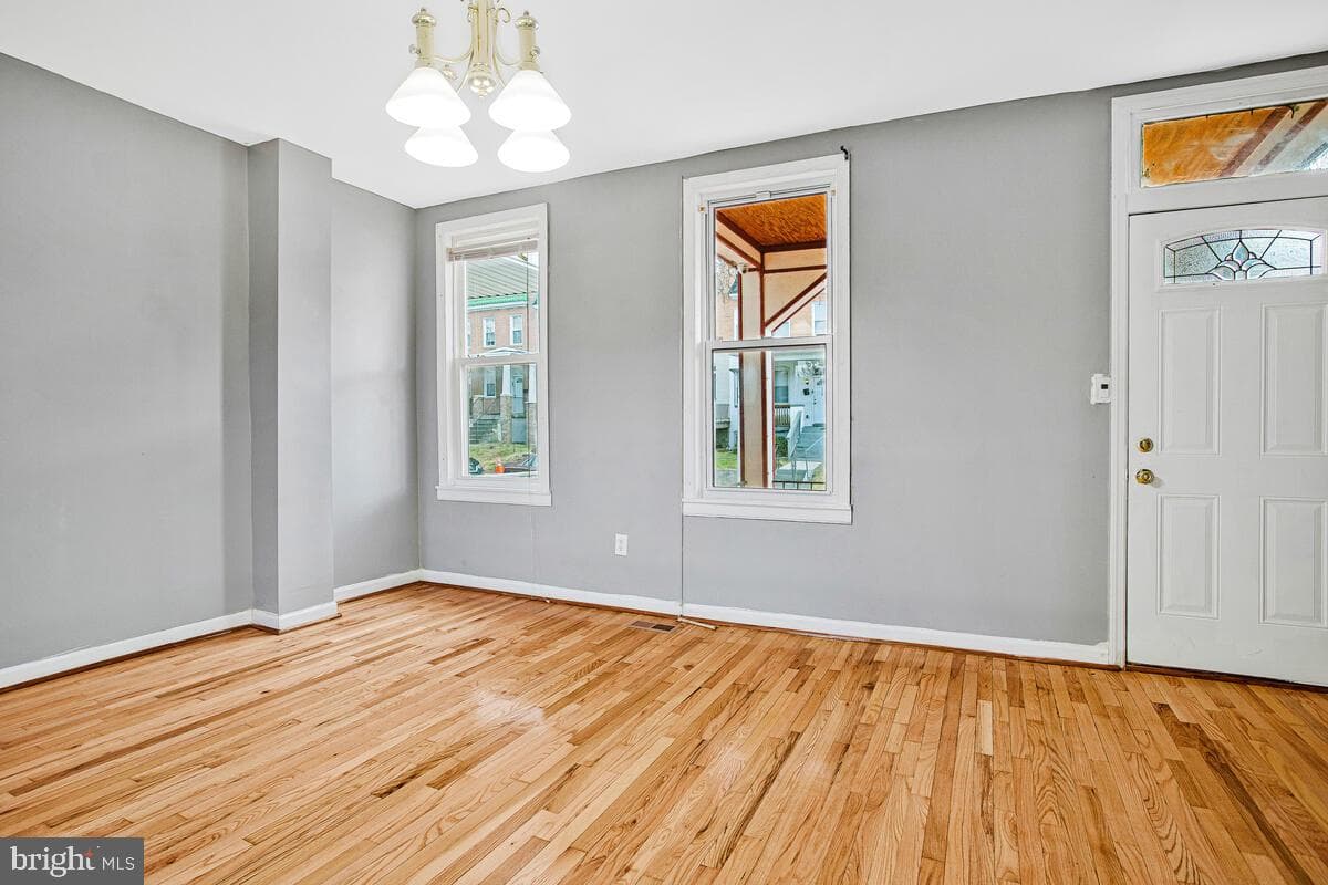 5204 Ivanhoe Avenue photo 9