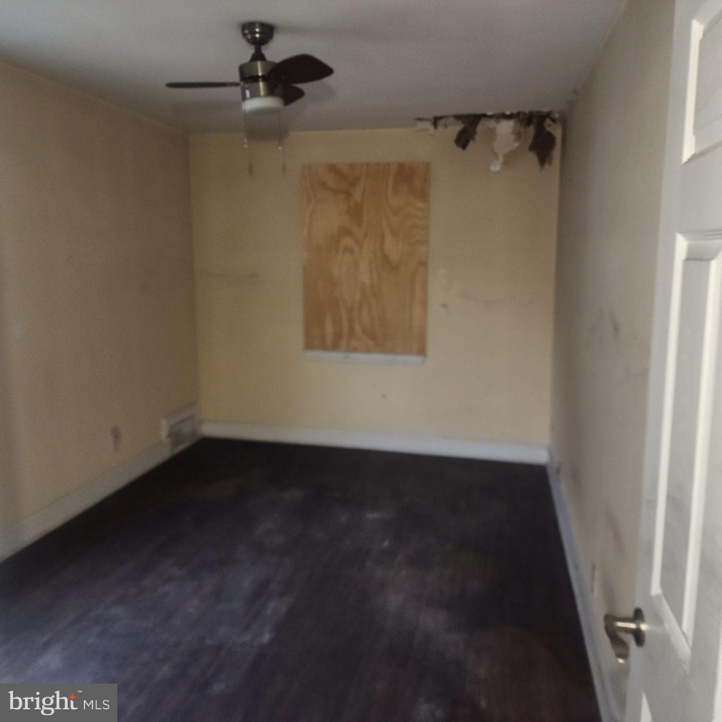 3800 Fernhill Avenue photo 9