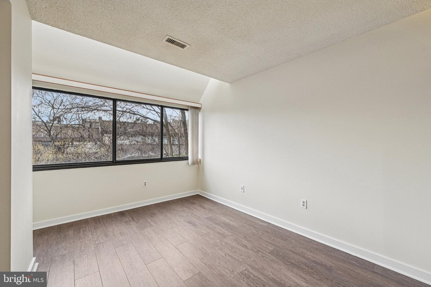 2303 Bayleaf Court photo 22