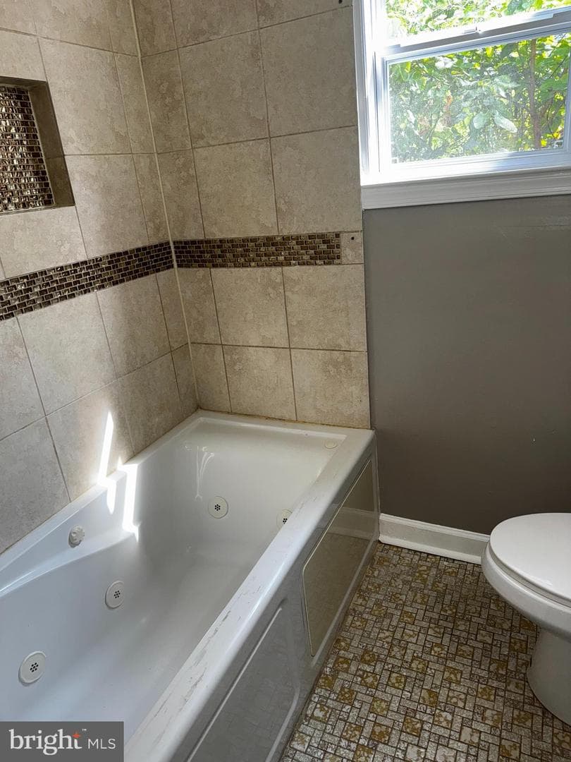 3519 Royston Avenue photo 8