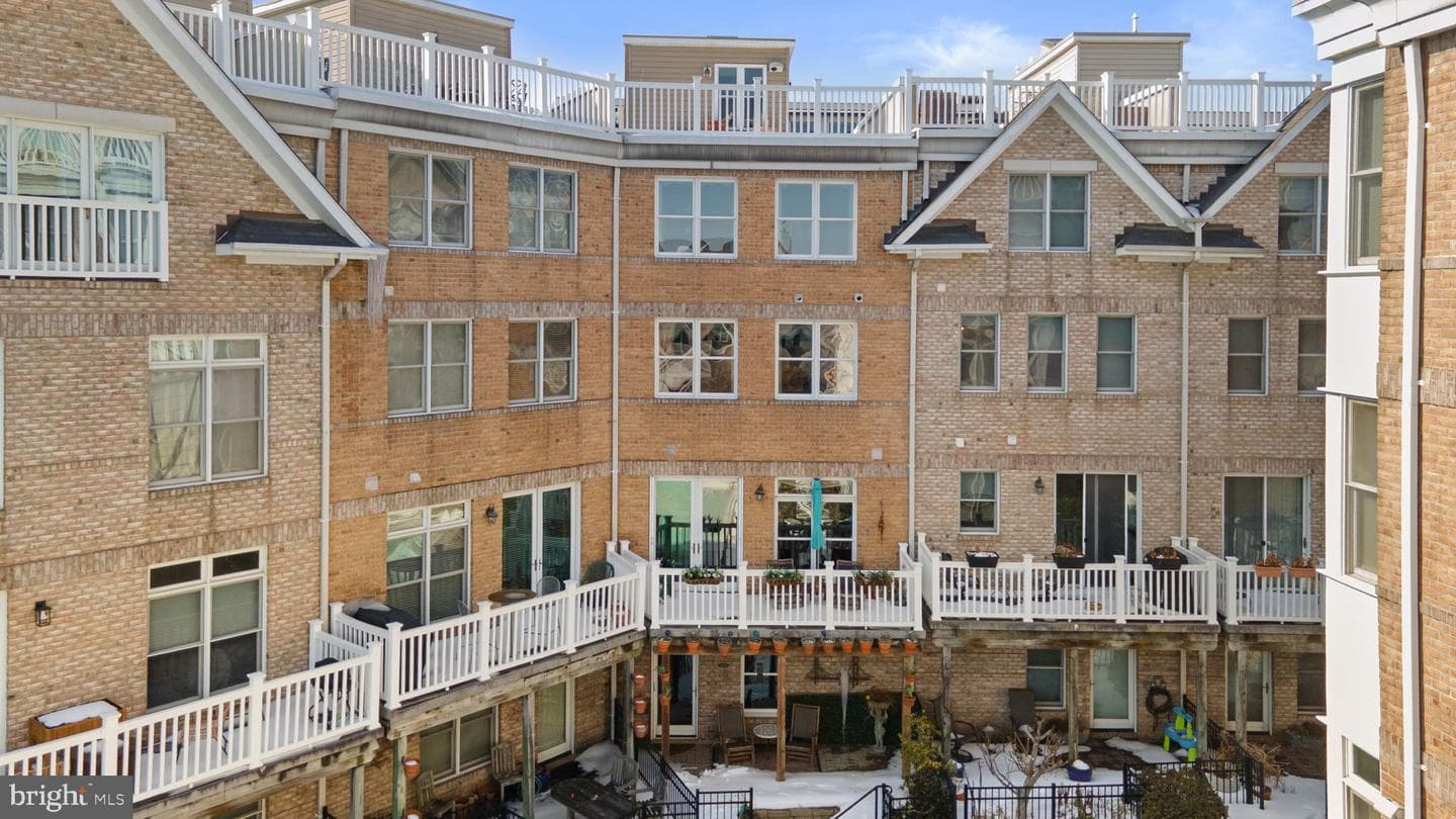 1225 Harbor Island Walk photo 47
