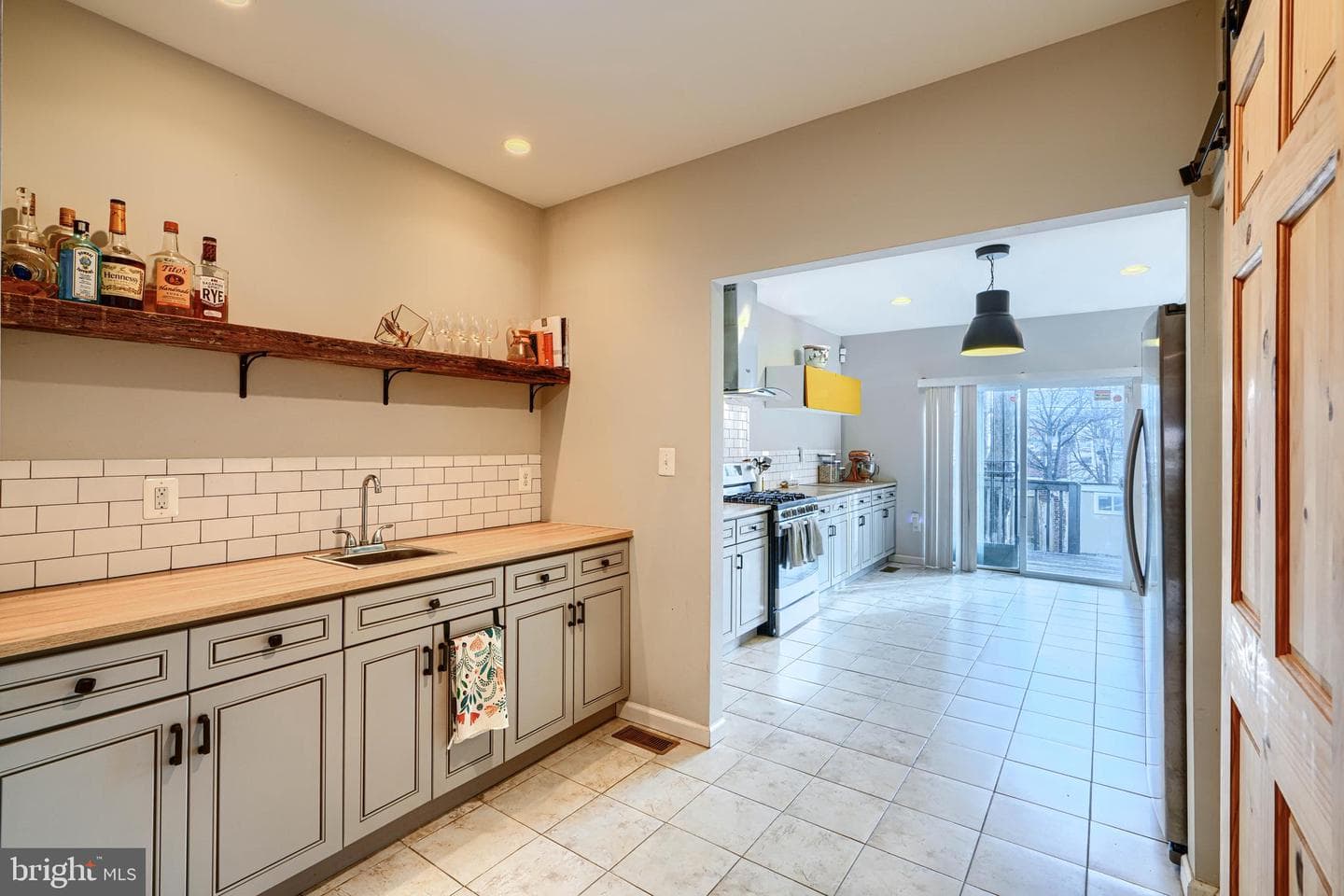 1711 Hollins Street photo 14