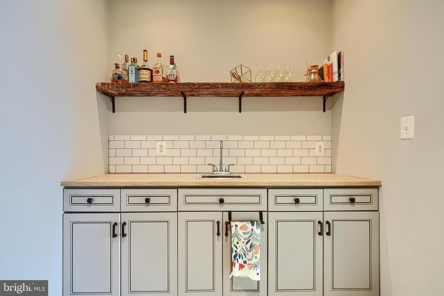 1711 Hollins Street photo 15