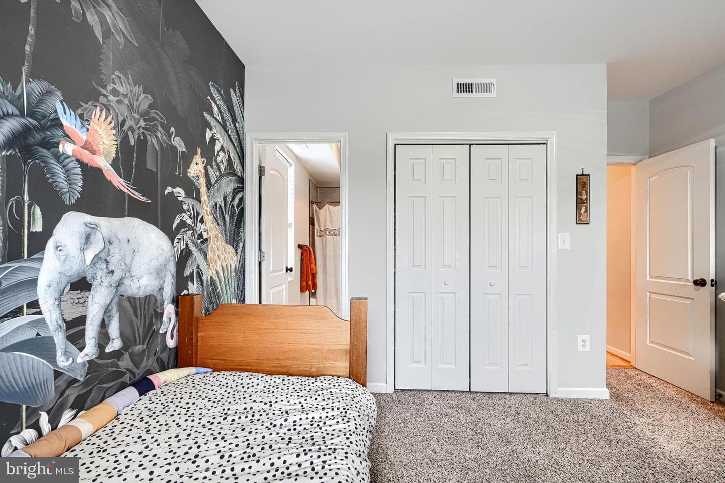 1711 Hollins Street photo 38