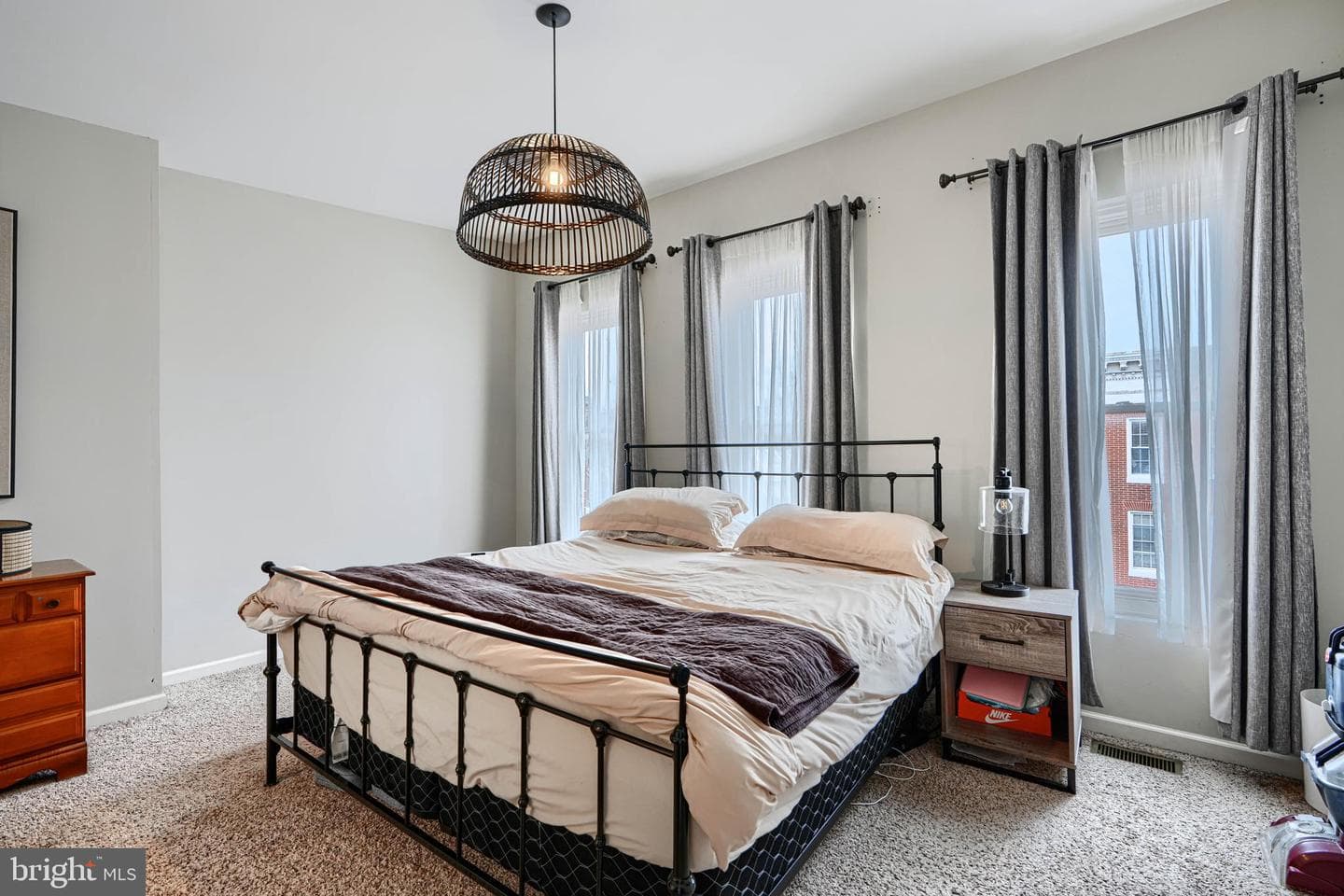 1711 Hollins Street photo 40