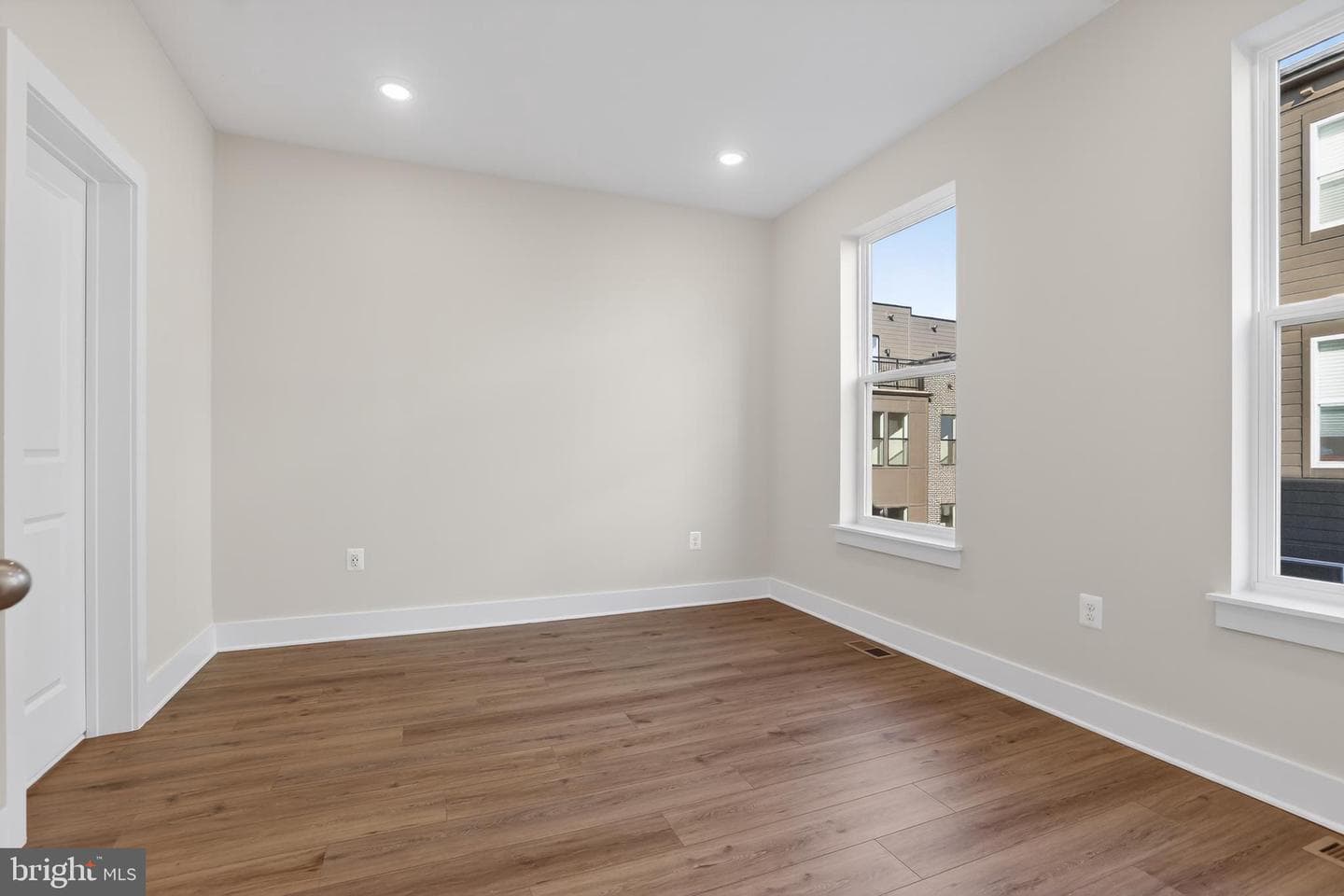 2719 Light Street photo 11