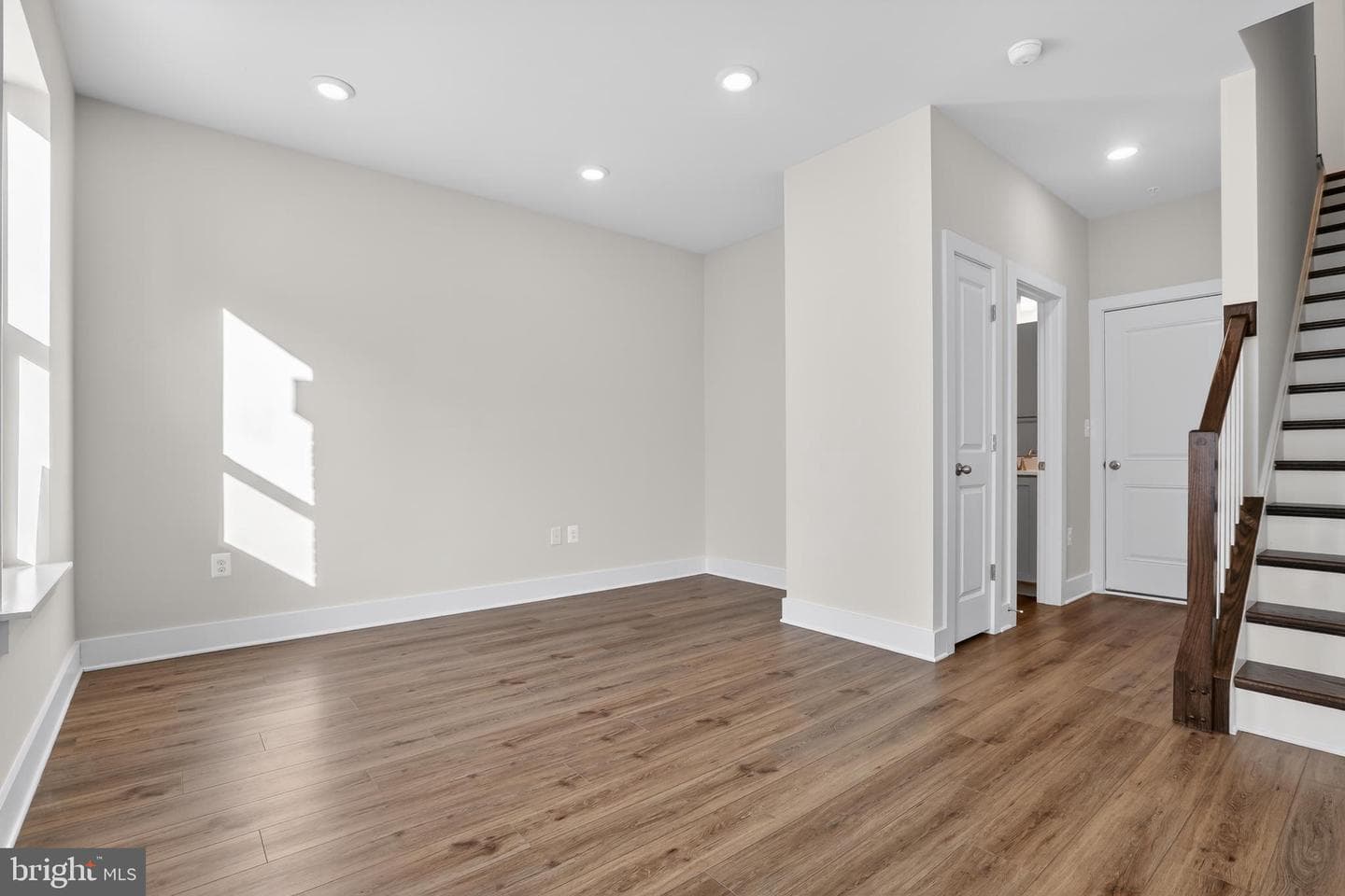 2719 Light Street photo 13