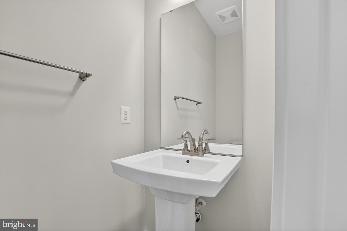 2719 Light Street photo 8
