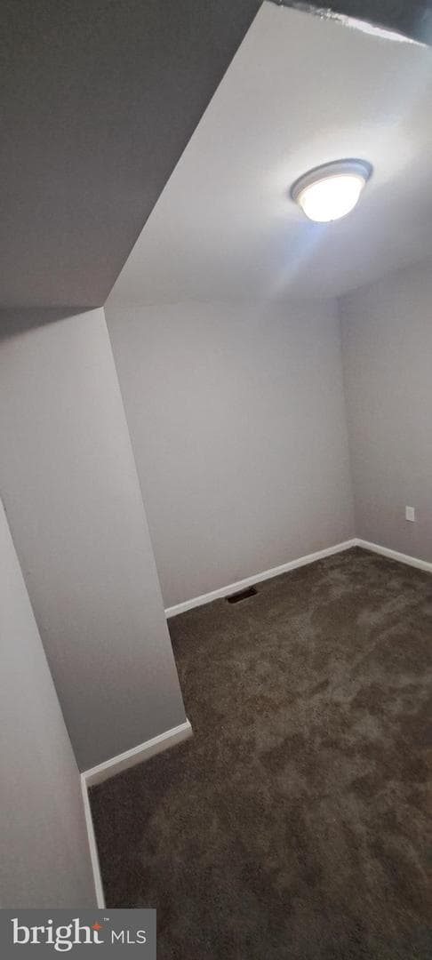 2427 E Federal Street photo 5