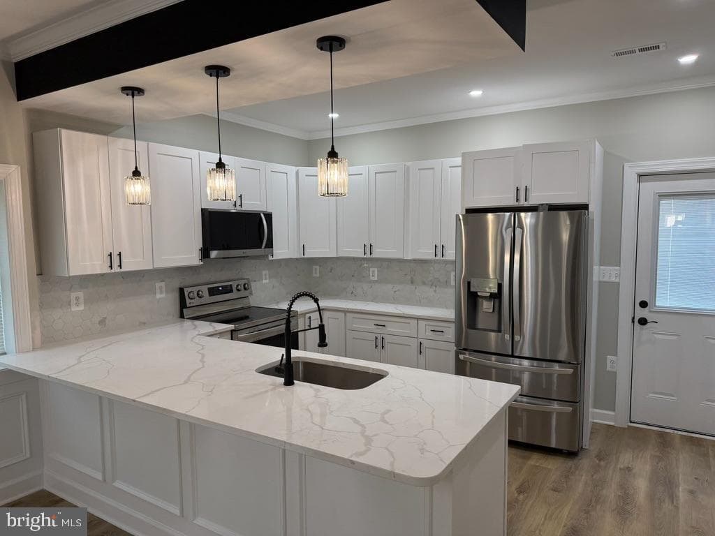 1604 Charlotte Avenue photo 8