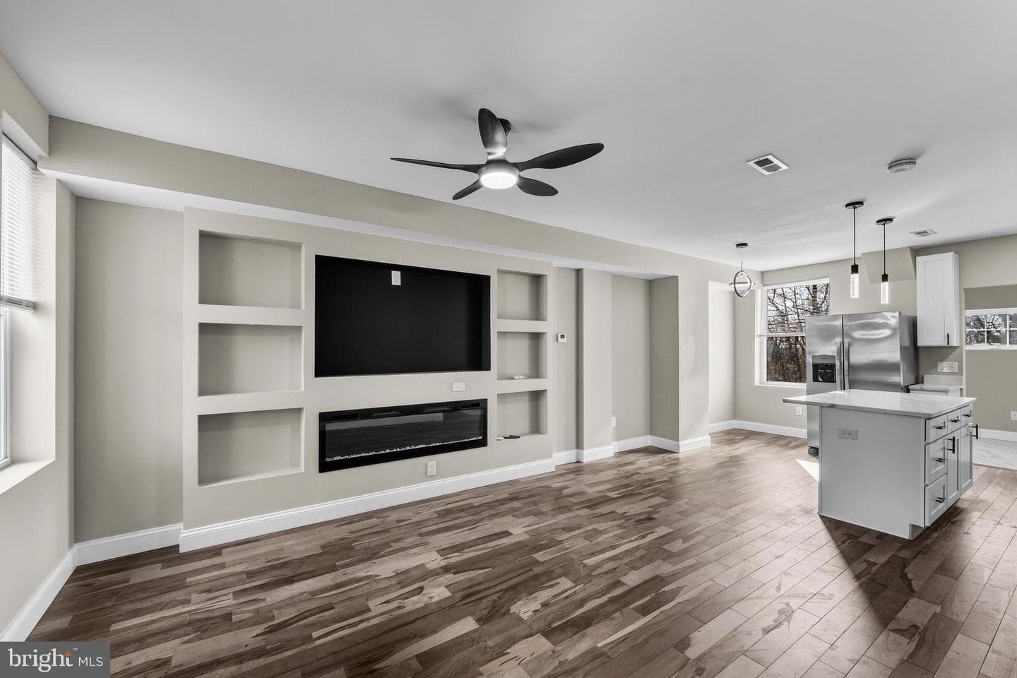 3307 Ravenwood Avenue photo 4