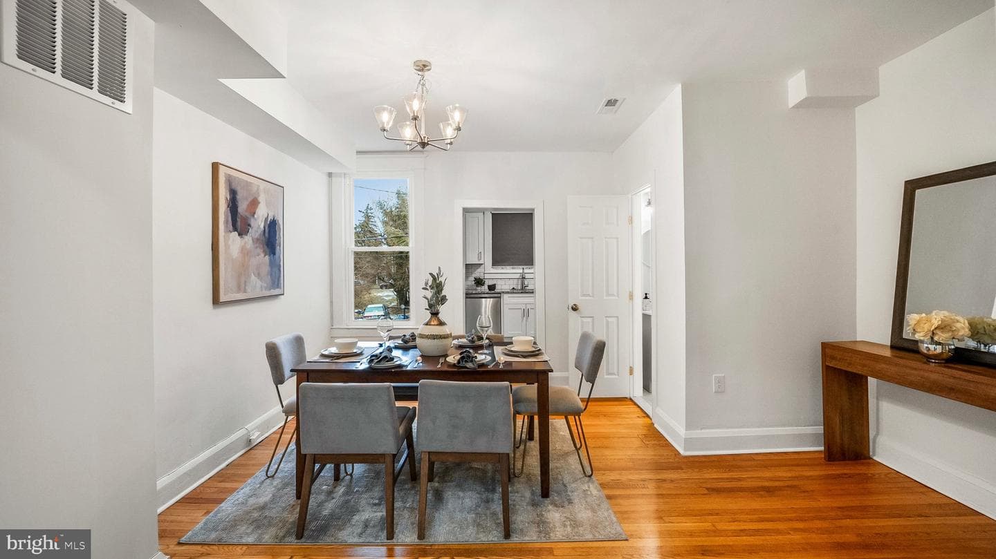 27 Monastery Avenue photo 9