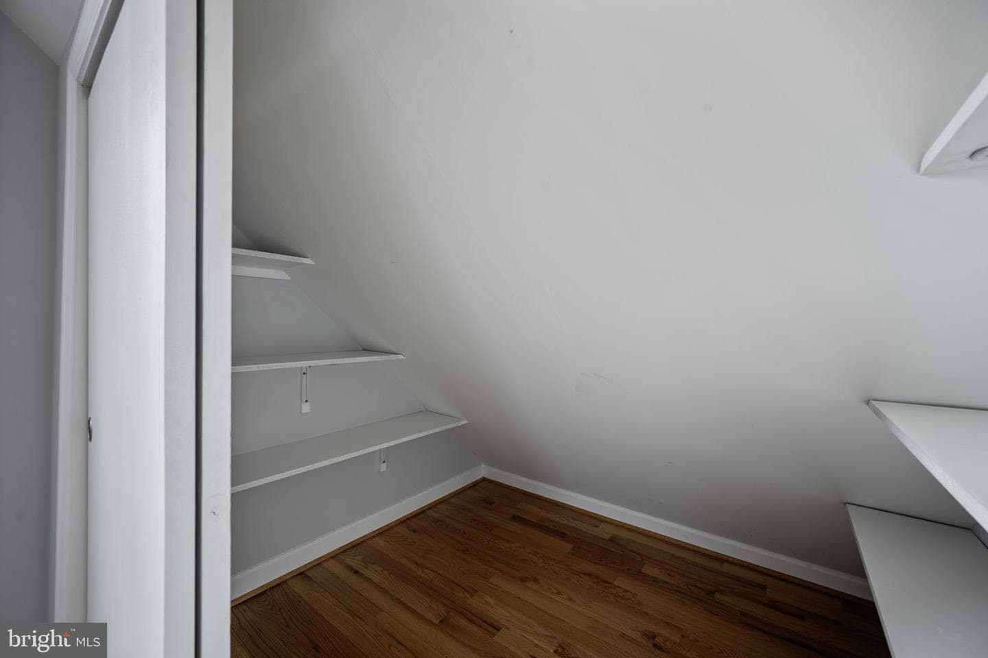 4001 Parkwood Avenue photo 30