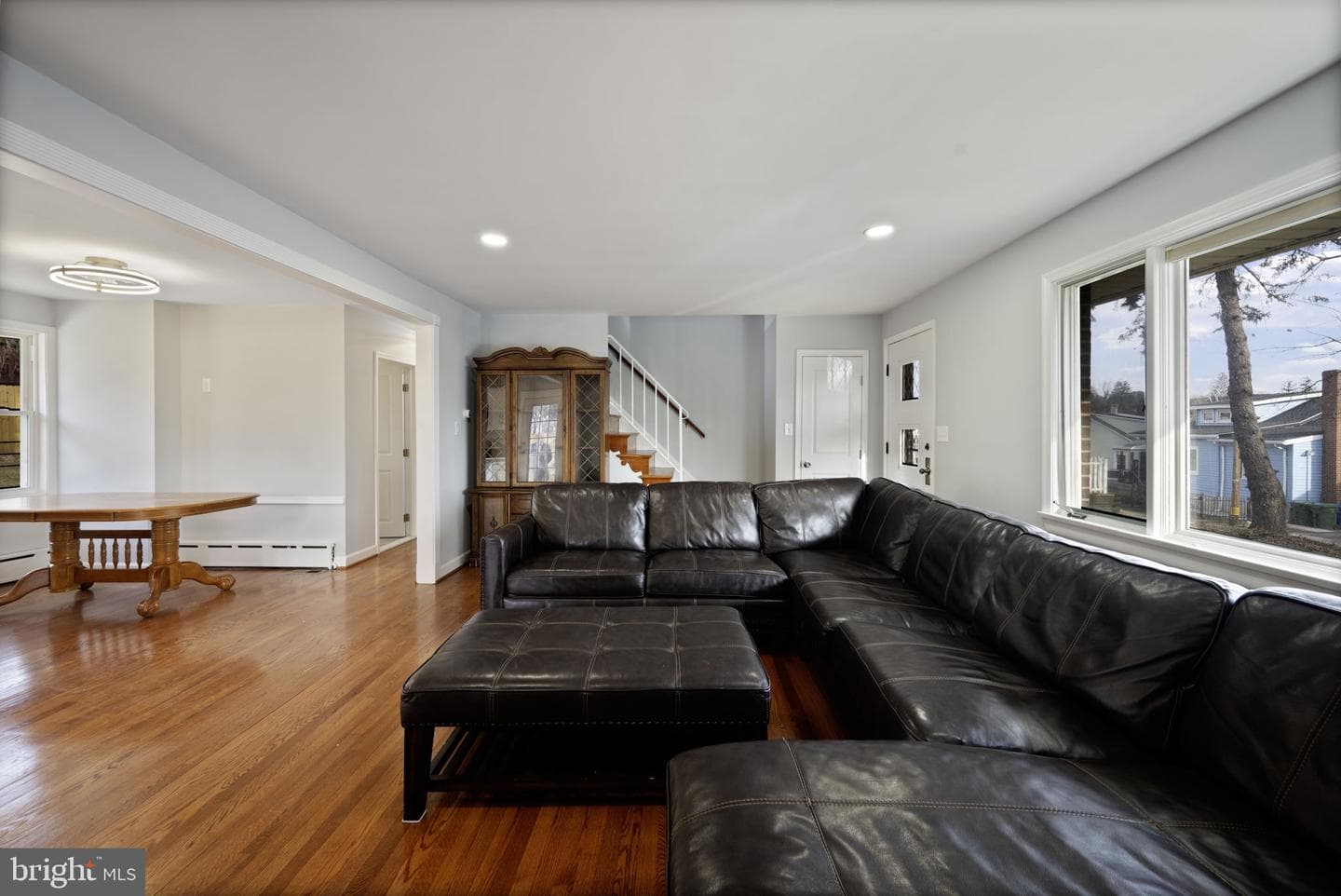 4001 Parkwood Avenue photo 5