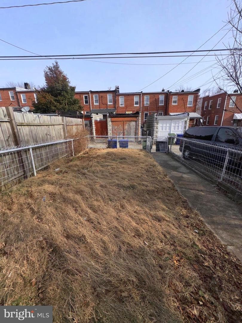 2728 Pelham Avenue photo 15
