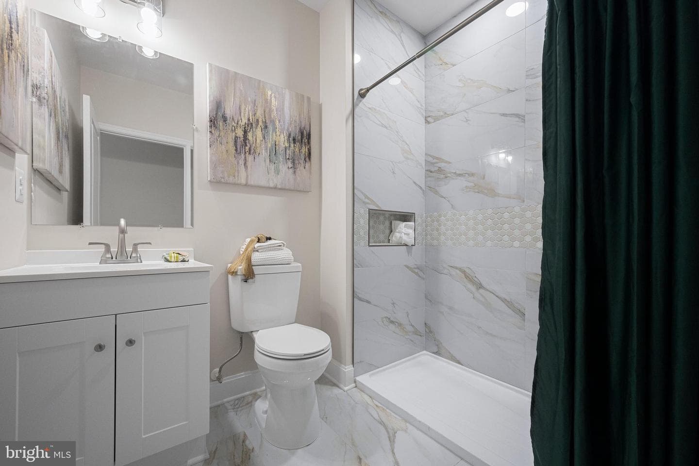 2323 Sidney Avenue photo 18
