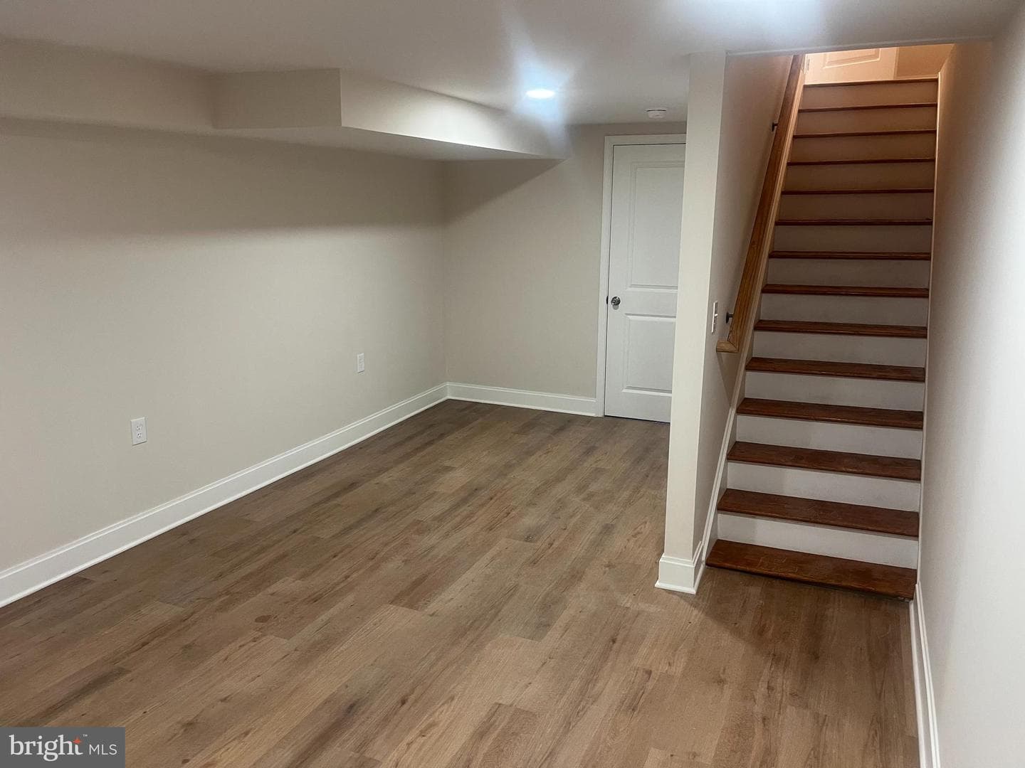 2323 Sidney Avenue photo 19