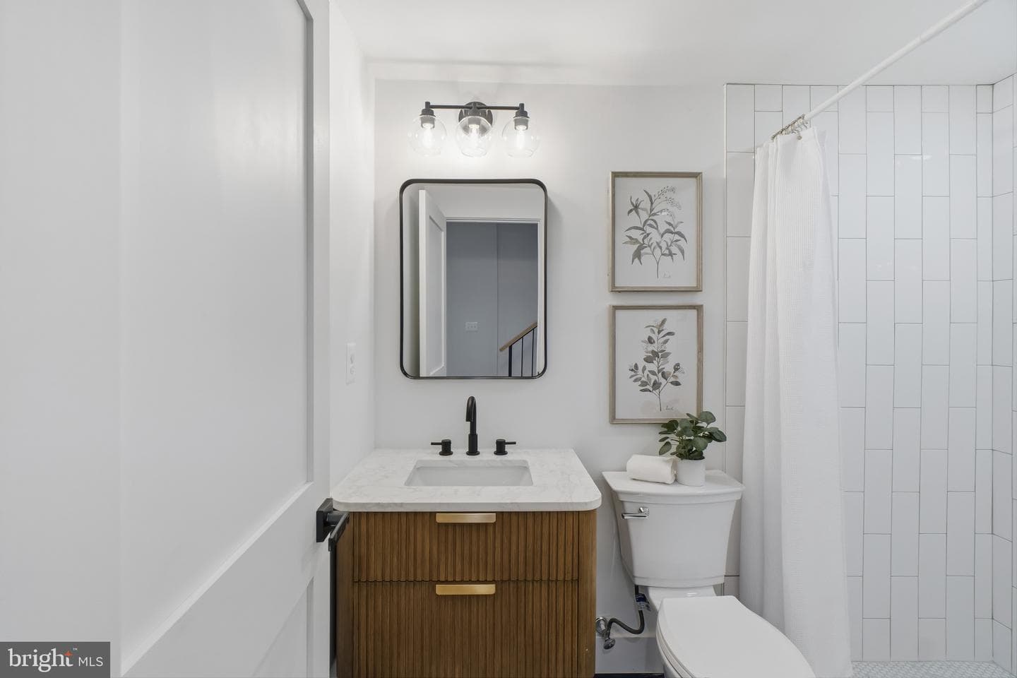 3921 Roland Avenue photo 25