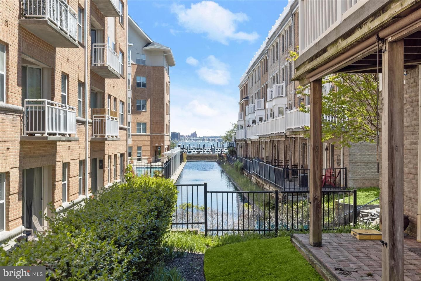 1220 Harbor Island Walk photo 10