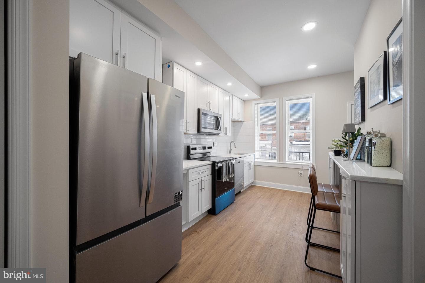 2326 Sidney Avenue photo 8