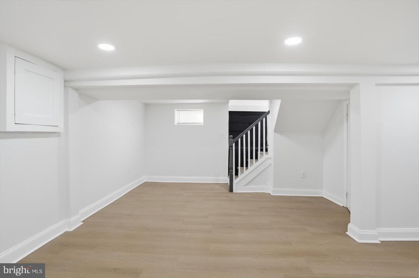 2912 Dupont Avenue photo 30