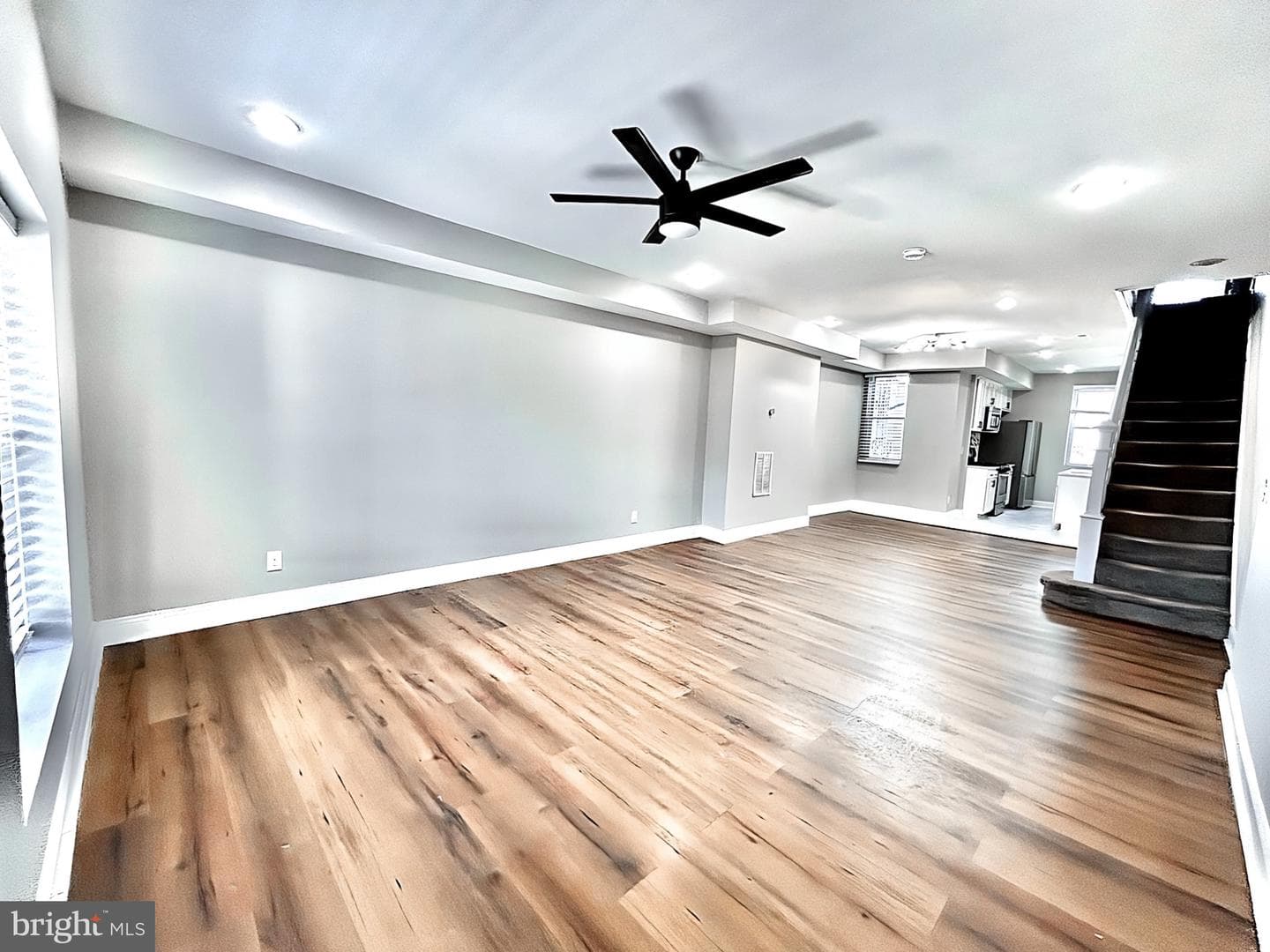 2328 Calverton Heights Avenue photo 4