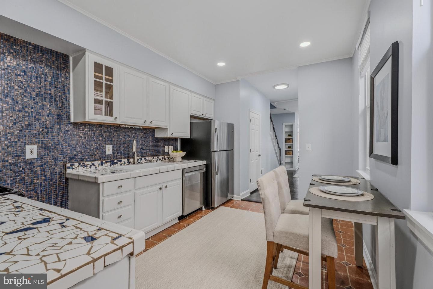 236 Cross Street E photo 12