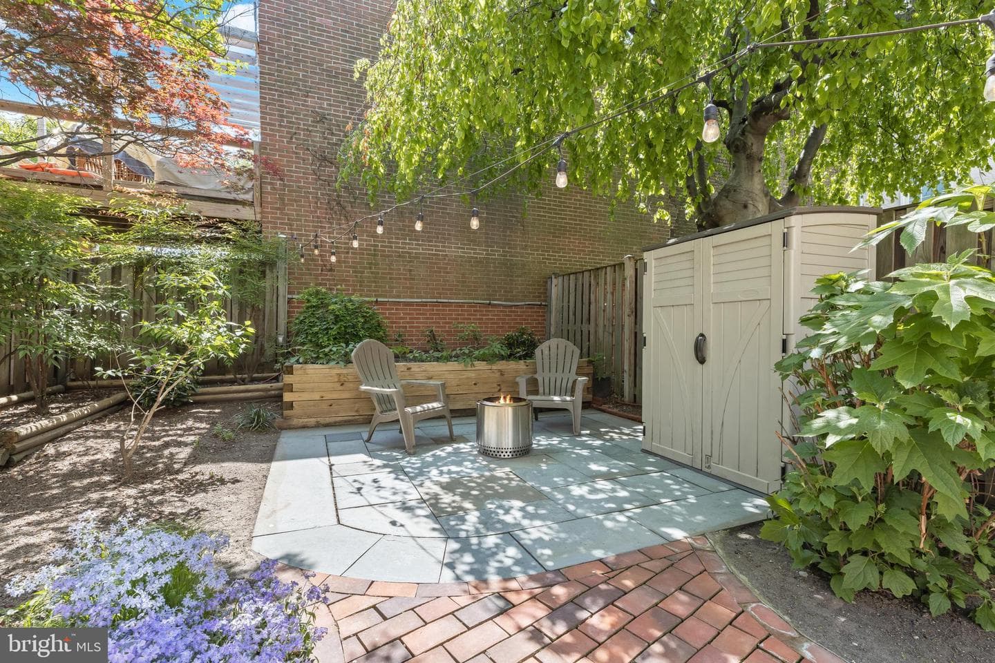 133 W Lee Street photo 37