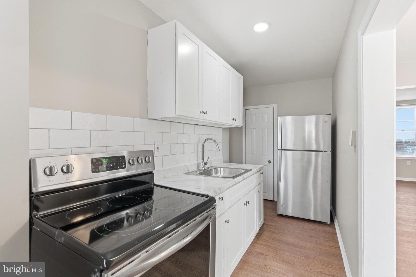 3427 Ravenwood Avenue photo 14