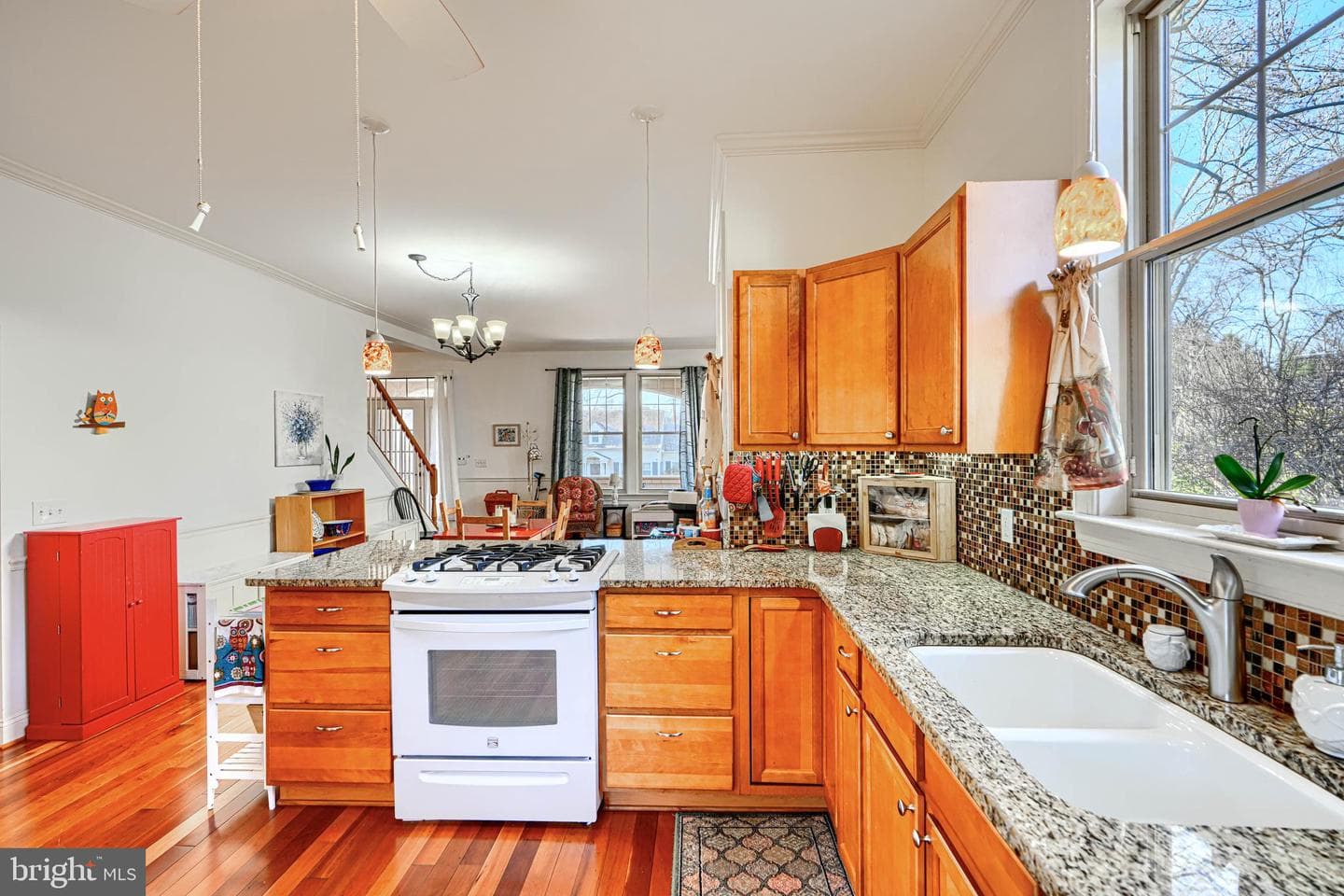 2215 South Road photo 13