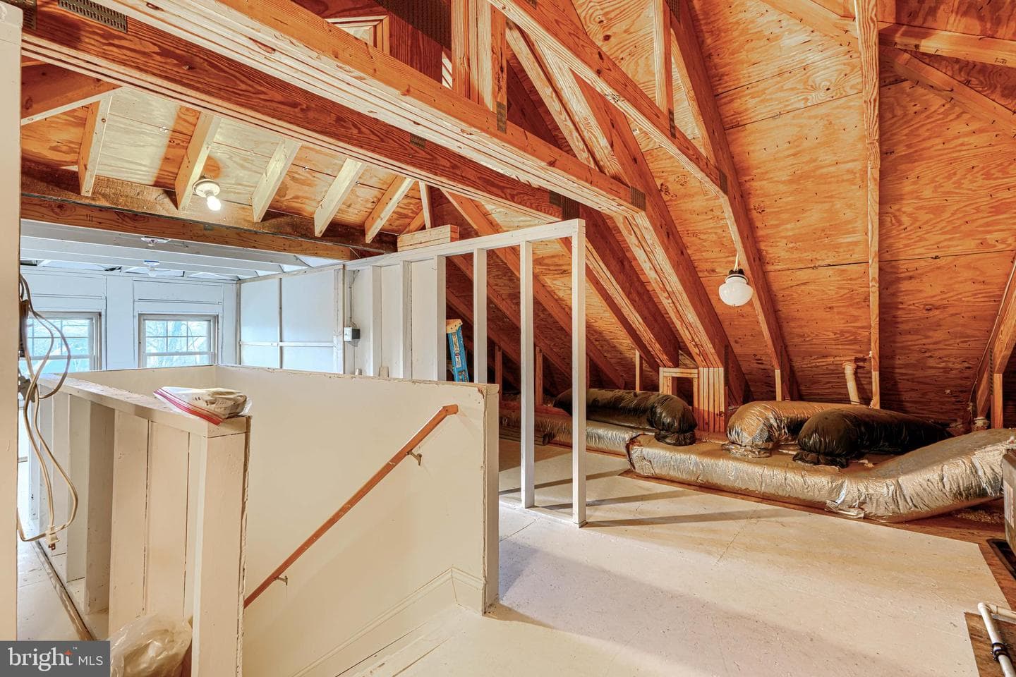 2215 South Road photo 44