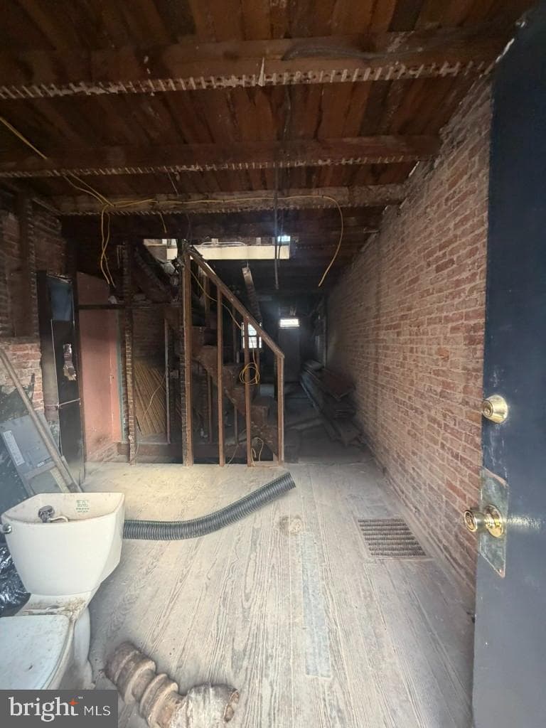 1606 Lemmon Street photo 2