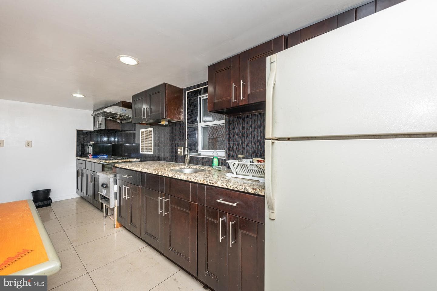 3126 W North Avenue photo 13