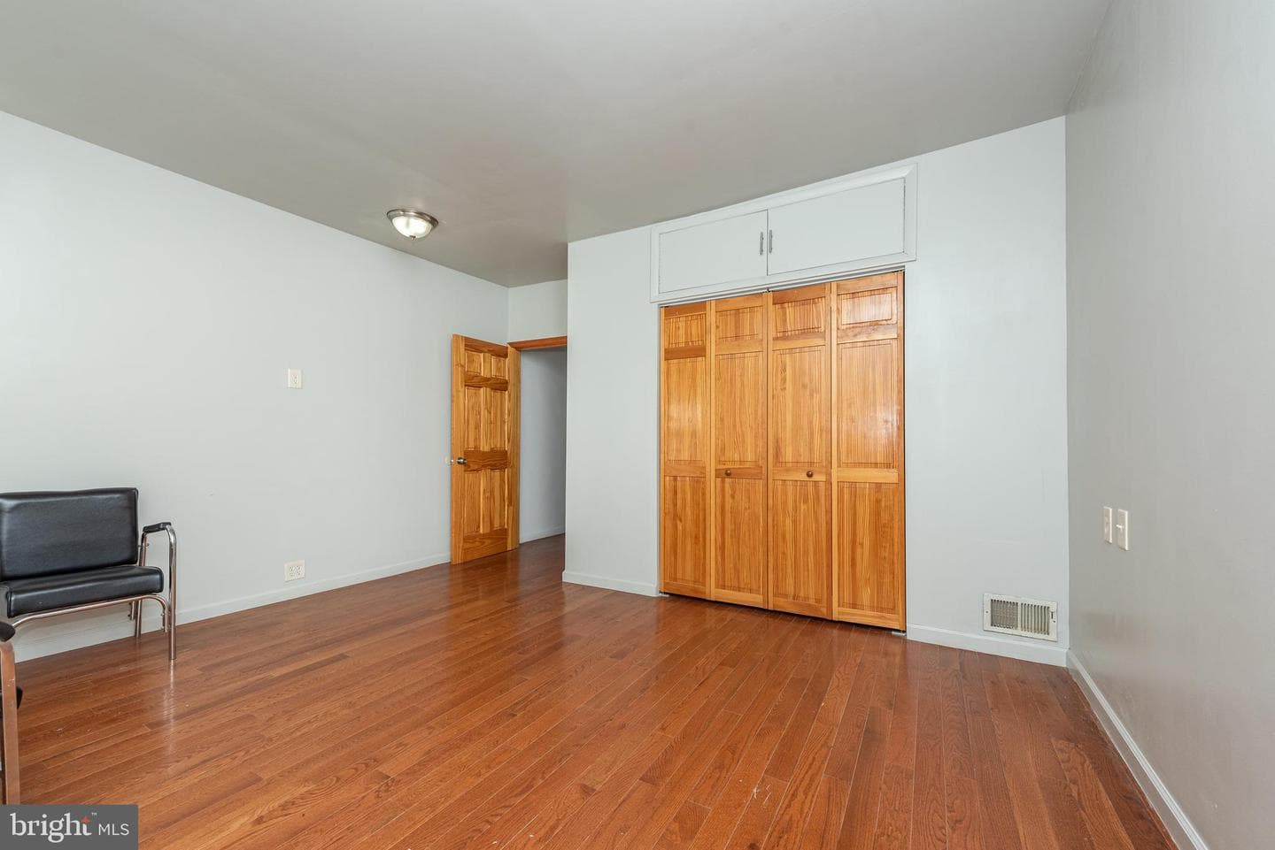 3126 W North Avenue photo 24