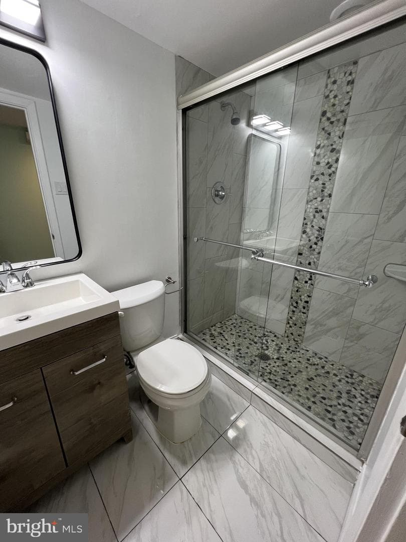 3651 Glengyle Avenue #2f photo 11