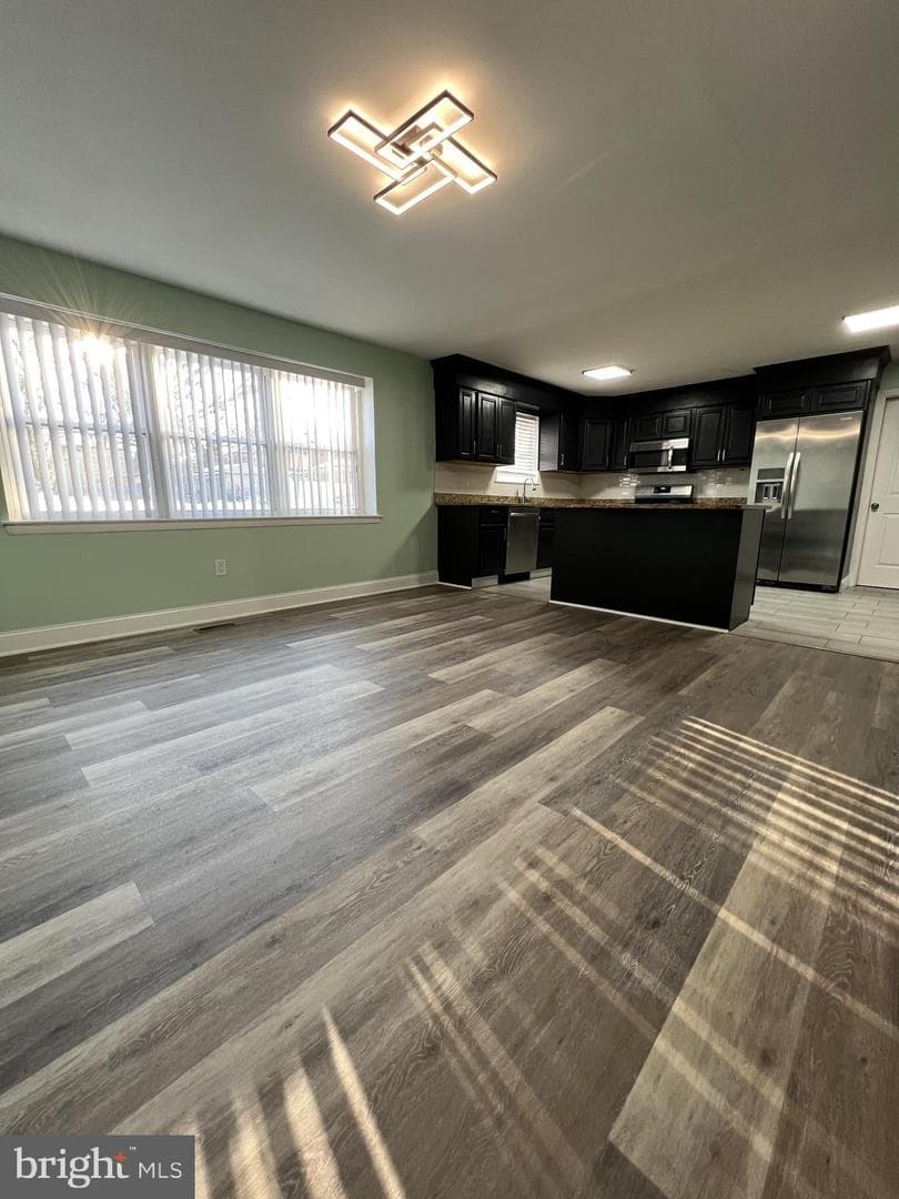 3651 Glengyle Avenue #2f photo 8