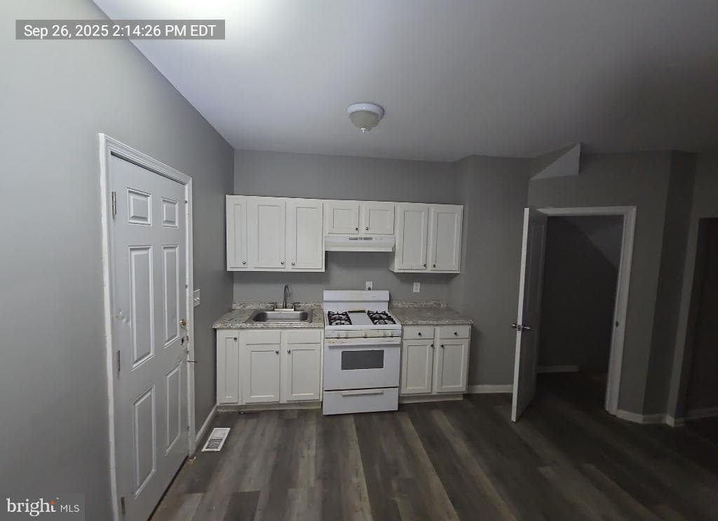 3916 Ridgewood Avenue photo 3
