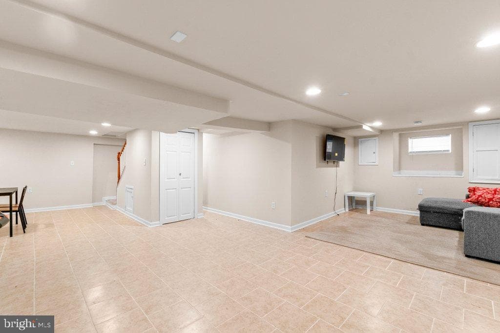 4919 Harford Rd photo 43
